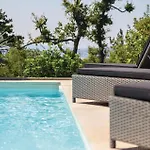 Vakantiehuis Cozy In With Sauna Crikvenica