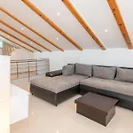 Vakantiehuis Cozy In With Sauna *