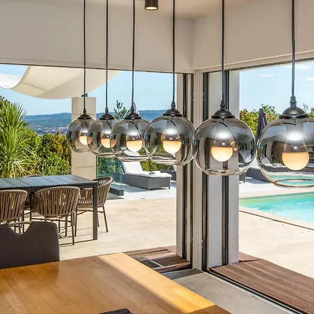 In With Sauna Nyaraló *