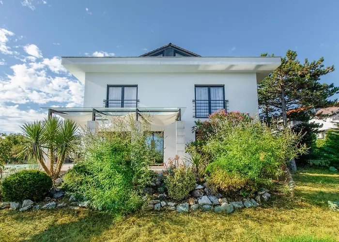 In With Sauna בית נופש *