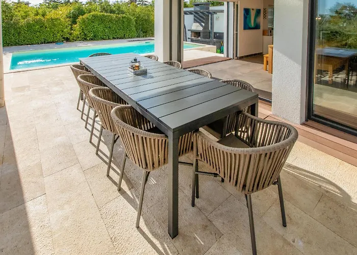 In With Sauna קריקווניצה