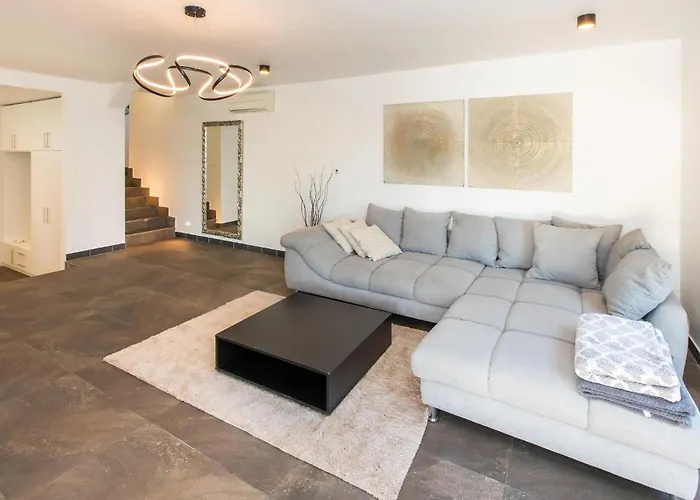 In With Sauna * קריקווניצה