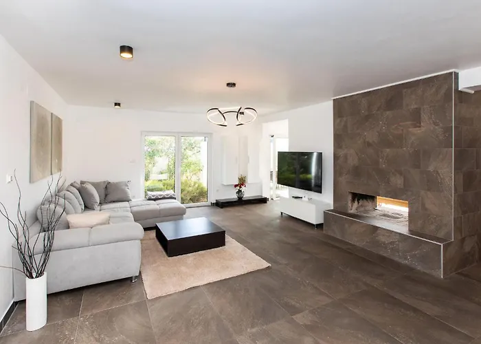 In With Sauna בית נופש *