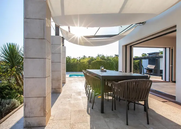 בית נופש In With Sauna