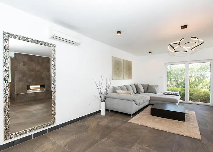 In With Sauna קריקווניצה