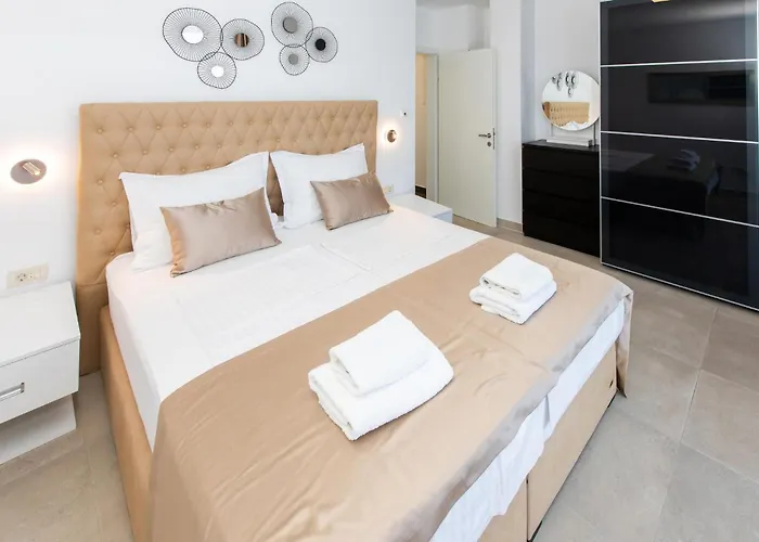 In With Sauna בית נופש *