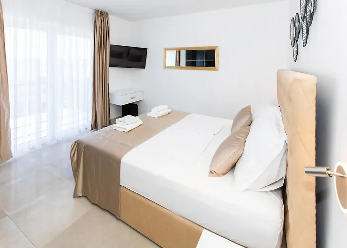 בית נופש In With Sauna